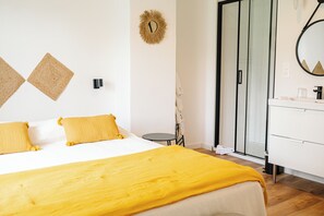 6 chambres, lit parapluie, Wi-Fi gratuit, draps fournis