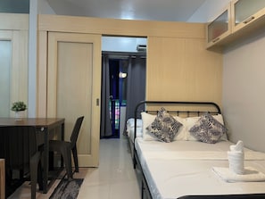 2 室のベッドルーム、WiFi、ベッドシーツ