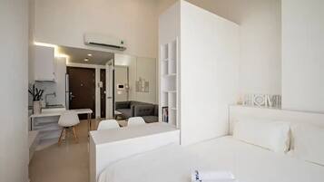 1 bedroom, iron/ironing board, WiFi, bed sheets