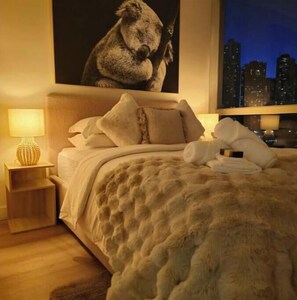 2 Schlafzimmer, Zimmersafe, Schreibtisch, Bügeleisen/Bügelbrett