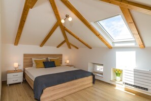 2 soverom, strykejern/-brett, wi-fi og sengetøy