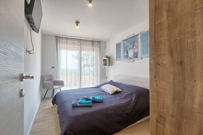 3 Schlafzimmer, Bügeleisen/Bügelbrett, WLAN, Bettwäsche