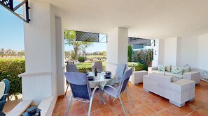 Unclassified image, 4 of 20, button