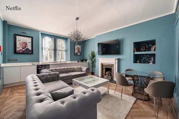 Luxury Apartment, Multiple Beds, Non Smoking, Kitchen | Living room | Flat-screen TV - The Governance Apartments (Windermere)