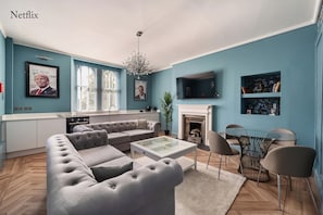 Luxe appartement, Meerdere bedden, niet-roken, keuken | Woonkamer | Flatscreentelevisie