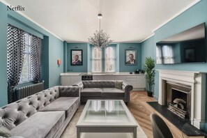 Luxe appartement, Meerdere bedden, niet-roken, keuken | Woonkamer | Flatscreentelevisie