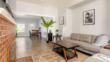 TV, fireplace, offices
