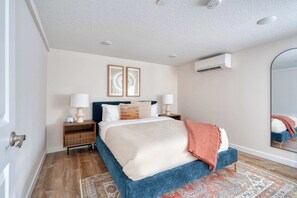 6 habitaciones, tabla de planchar con plancha, cuna de viaje y wifi 