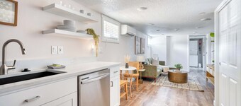 Private Portland Group Getaway - Sleeps 12