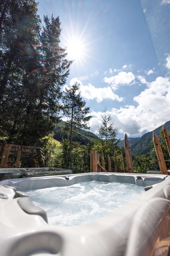 Outdoor spa tub - Romantische Hütte - Nationalpark Kalkalpen (Molln)