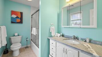 Deluxe House, Private Pool, Beachside | Bathroom | Shower, hair dryer, towels