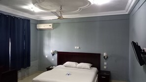 Room - Hensap Hotel (Tema)