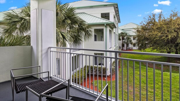Property grounds - Spacious 1,070 Sq Ft Studio with Kitchen (Miami)