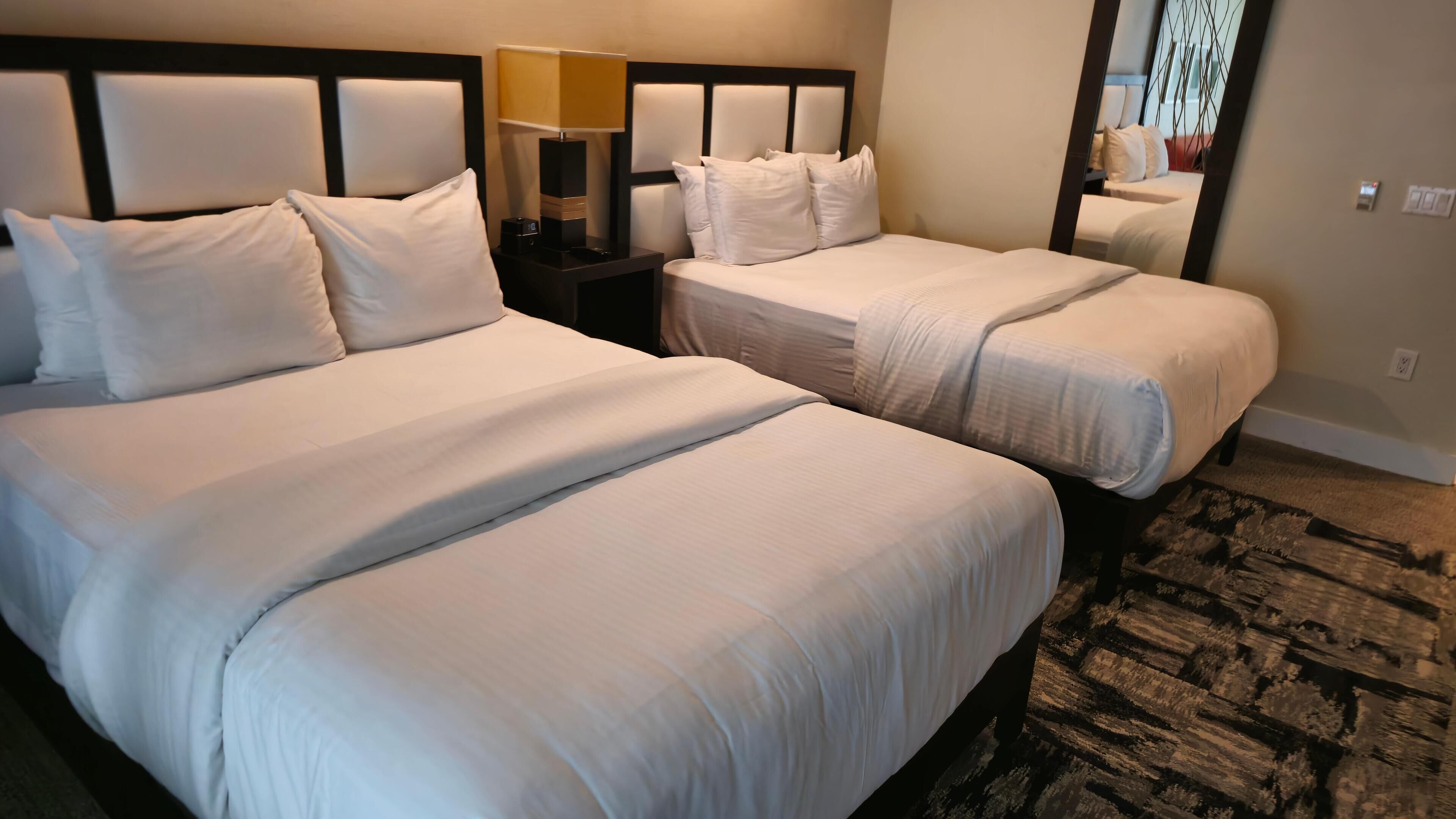 Large Studio – enjoy Shopping, Dining, Golfing