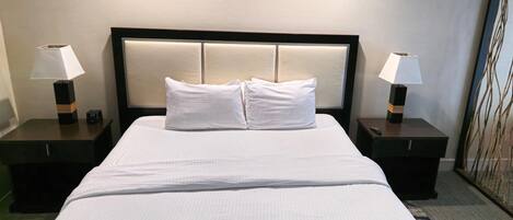 1 habitación, acceso a internet y ropa de cama