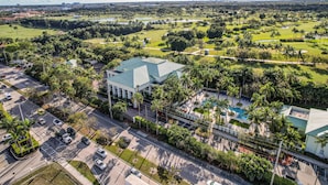 Unclassified image, 2 of 30, button - Kaseya Center, Convenient King Studio with Kitchen (Miami)