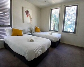 5 bedrooms, desk, iron/ironing board, travel cot