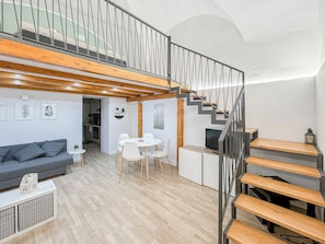 TV - Nicuzza Holiday Home (Catania)