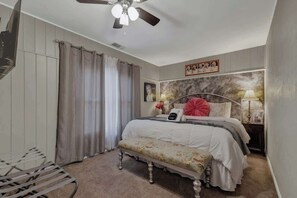 3 bedrooms, iron/ironing board, free WiFi, bed sheets