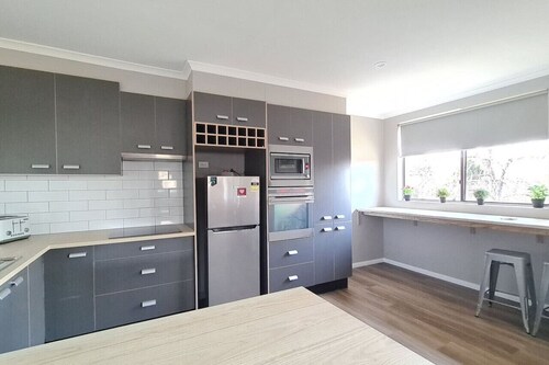 New to VRBO: Family friendly 4BR Townhouse near Mt. Stromlo