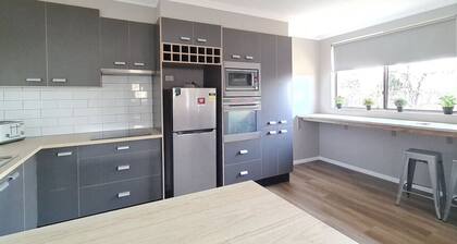 New to VRBO: Family friendly 4BR Townhouse near Mt. Stromlo