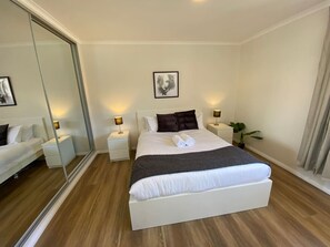 4 bedrooms, desk, iron/ironing board, WiFi