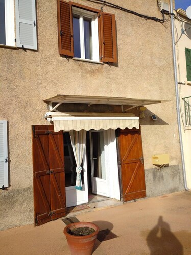 Village house in central Corsica very close to Corte and its University 