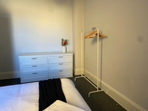 1 bedroom, desk, iron/ironing board, free WiFi