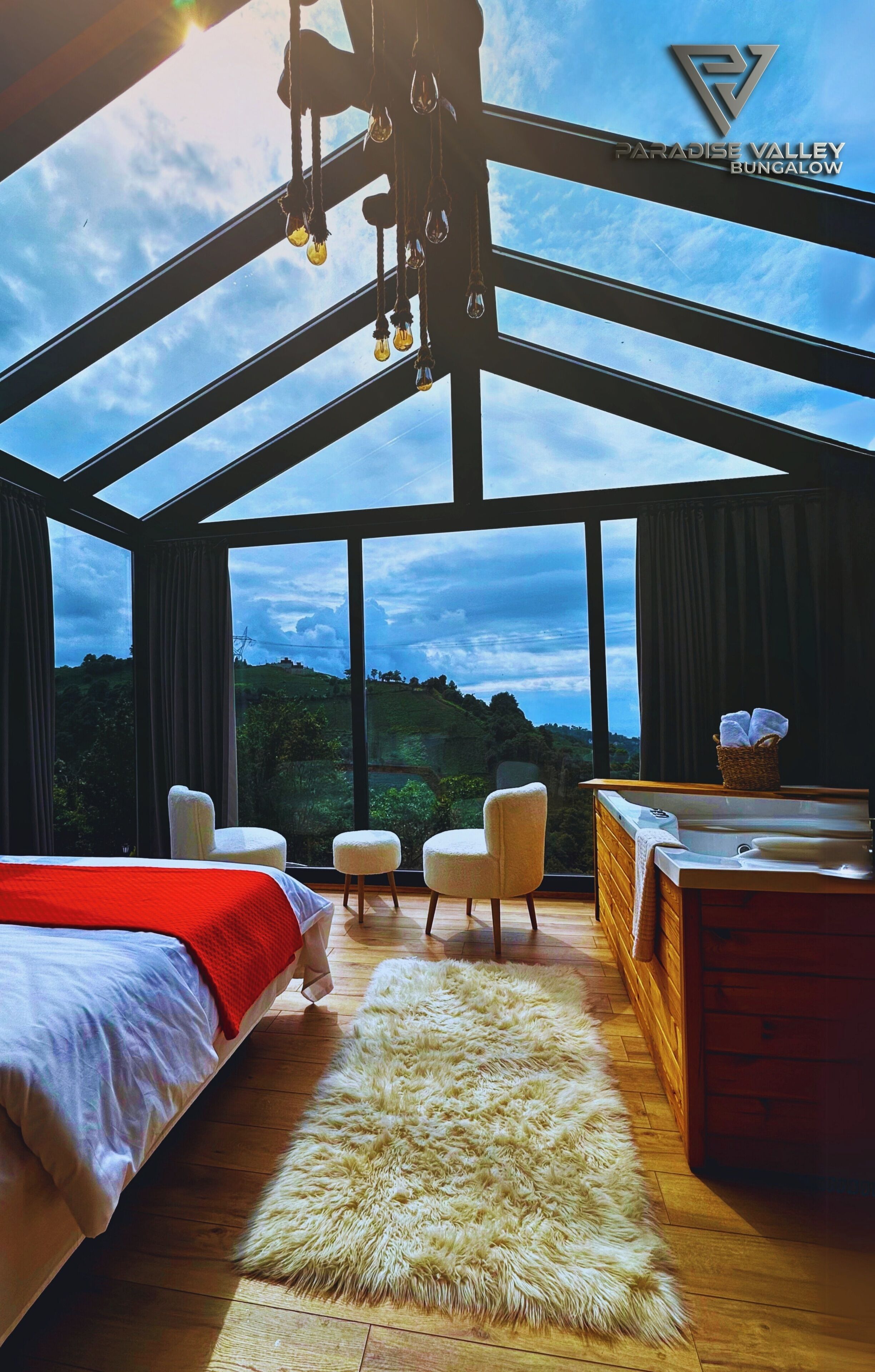 Family Bungalow | 3 bedrooms, pillowtop beds, free WiFi, bed sheets