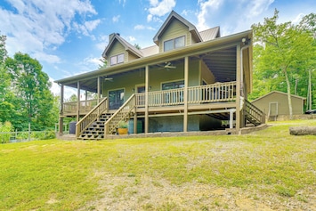 Crawford Vacation Rental | 2BR | 2BA | Stairs Required | 1,600 Sq Ft
