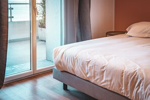 2 slaapkamers, een strijkplank/strijkijzer, gratis wifi, beddengoed