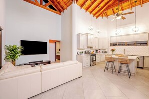 Smart TV, offices