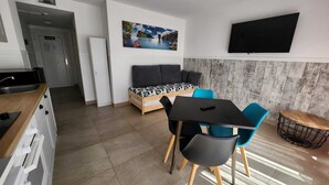 Dining - COVACHOS BEACH APARTMENT (Soto de la Marina)