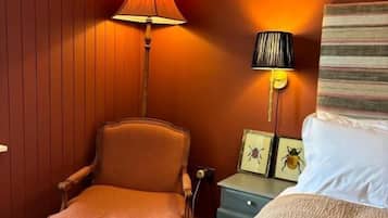 Luxury Double Room | Iron/ironing board, free WiFi