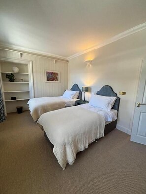 디럭스 더블룸 또는 트윈룸 | 다리미/다리미판, 무료 WiFi