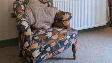 Chambre Double Deluxe | Fer et planche à repasser, Wi-Fi gratuit