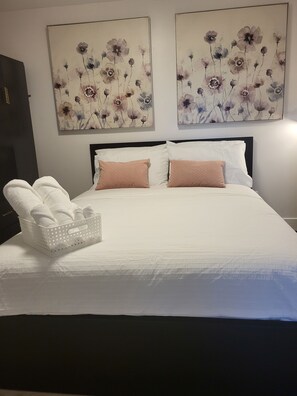 1 chambre, fer et planche à repasser, Wi-Fi, literie fournie