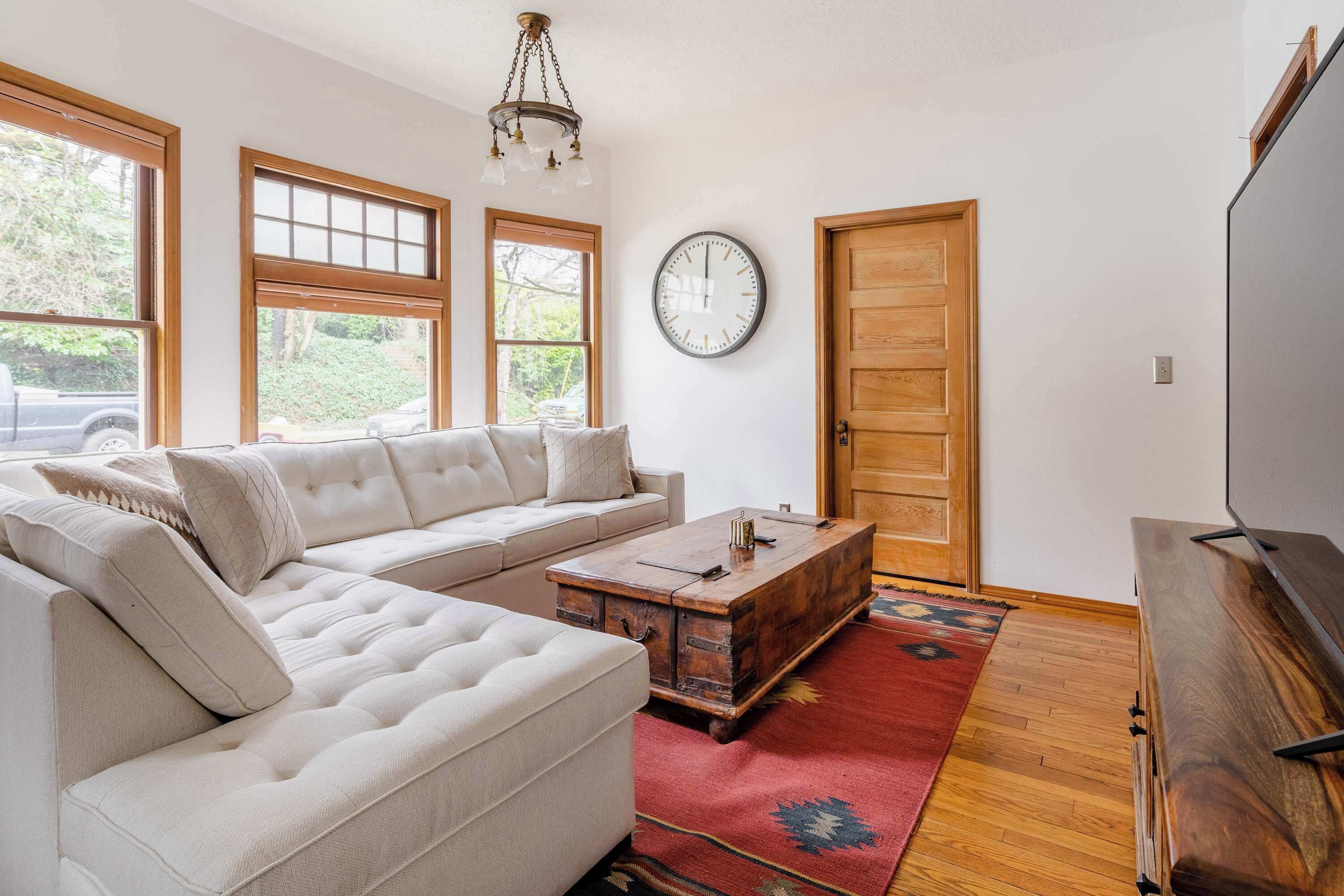 Télévision, espaces bureaux