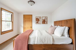 3 bedrooms, iron/ironing board, travel cot, WiFi