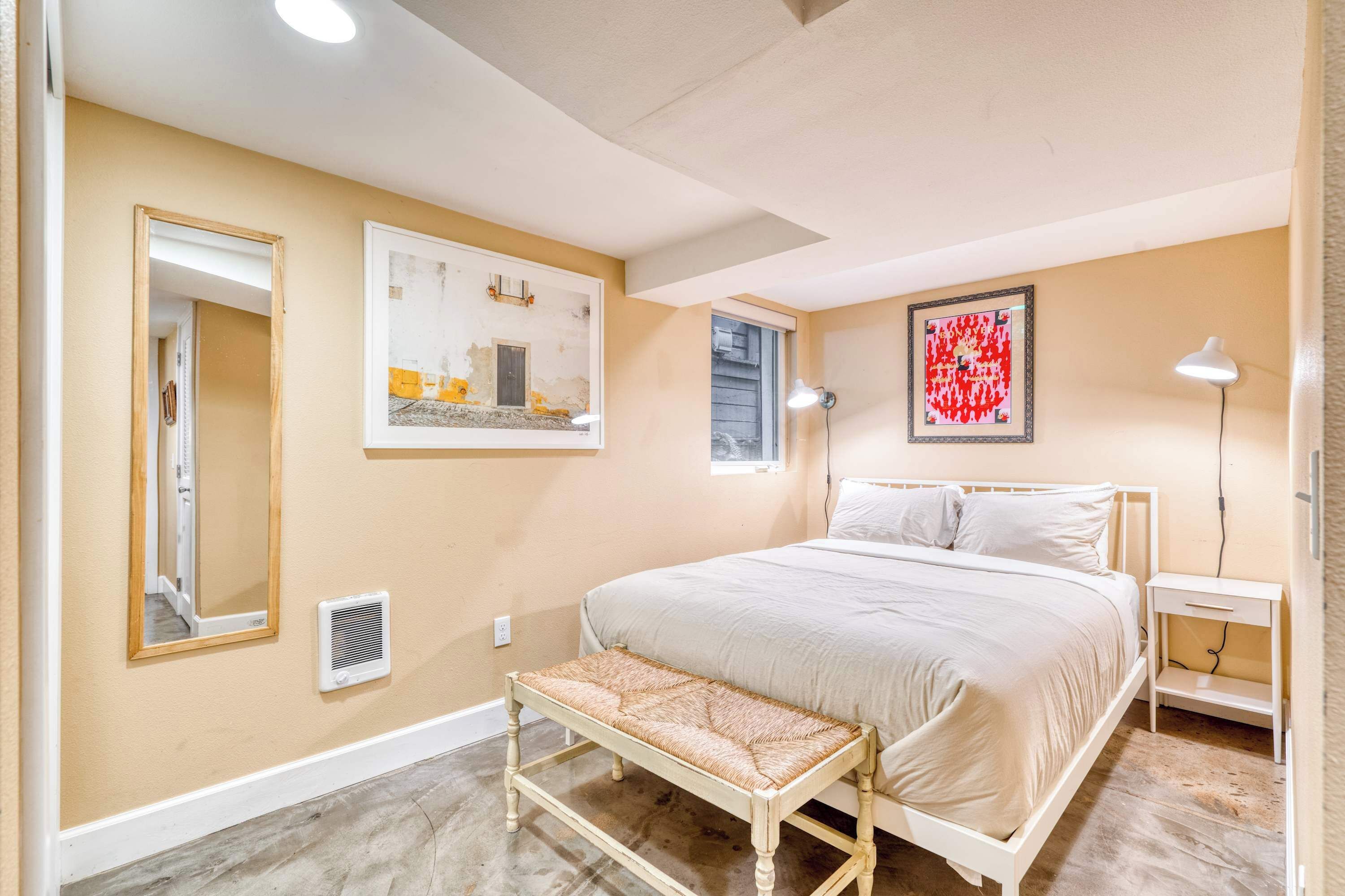 1 habitación, tabla de planchar con plancha, cuna de viaje y wifi 