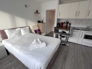1 Schlafzimmer, Bügeleisen/Bügelbrett, kostenloses WLAN, Bettwäsche