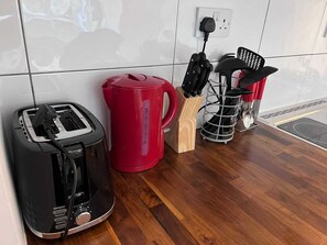 Fridge, microwave, stovetop, electric kettle