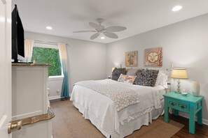 2 bedrooms, iron/ironing board, free WiFi, bed sheets - Beachfront Top Floor Condo | Pool | Elevator | Balcony | Beach Gear | Ground-Level Storage (St. Simons Island)