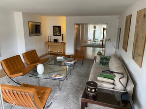 Living area - Paris_bastille_arsenal 142 m2 _ 4 Pièces 2 Chambres _ 2 Salles de Bains (Paris)