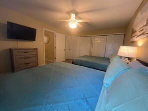 3 bedrooms, desk, iron/ironing board, WiFi