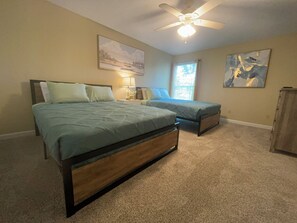 3 bedrooms, desk, iron/ironing board, WiFi