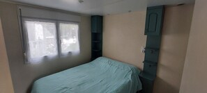 2 bedrooms - Spatieux Mobile Home DE 40m2 + Terrasse (Hyères)