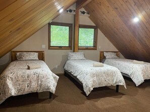 3 bedrooms, WiFi, bed sheets