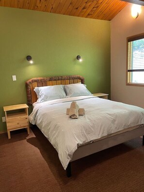 3 bedrooms, WiFi, bed sheets