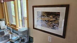 Unclassified image, 4 of 20, button - Crowsnest River Chalet - Trout (Crowsnest Pass)